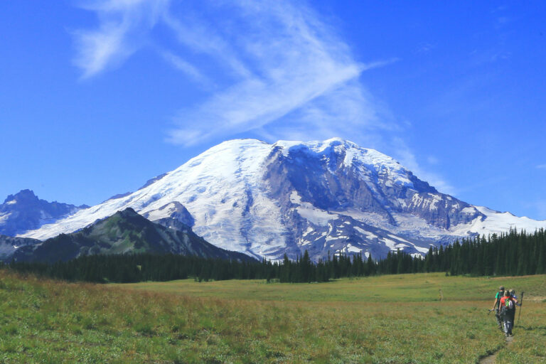 Hiking Mount Rainier Grand Park